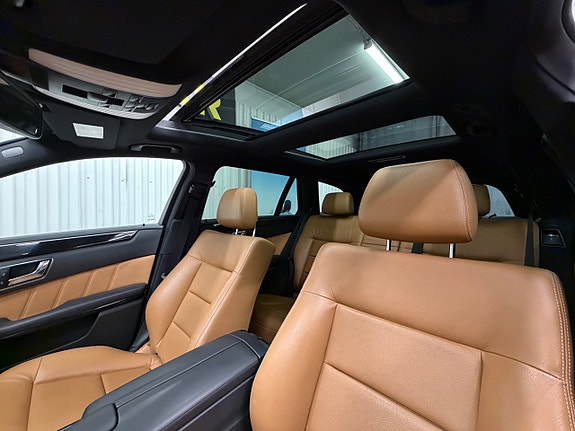 Mercedes-Benz E350 9 of 23
