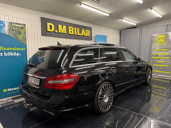 Mercedes-Benz E350 6 of 23