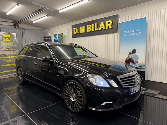 Mercedes-Benz E350 4 of 5
