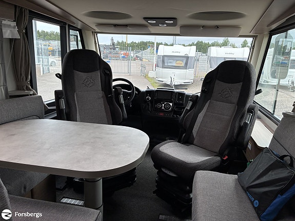 Knaus Live I 700 MEG / Hydr-ben, Lithium, solpanel, Auto 3 of 21