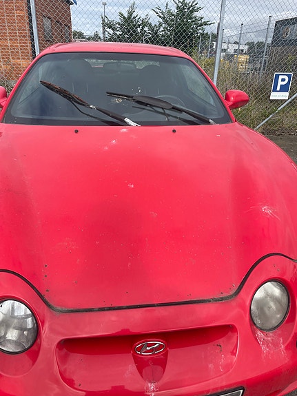 Hyundai Coupe 2 of 3