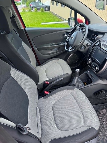 Renault Captur 5 of 5