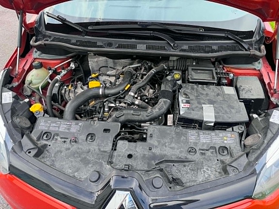 Renault Captur 4 of 5