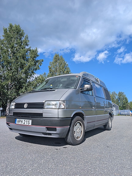 Volkswagen Transporter 3 of 5