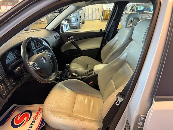Saab 9-5 8 of 19