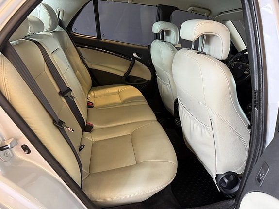 Saab 9-5 13 of 19
