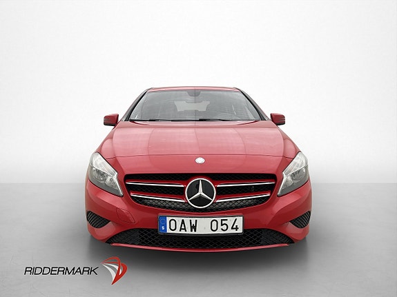 Mercedes-Benz A180 2 of 5