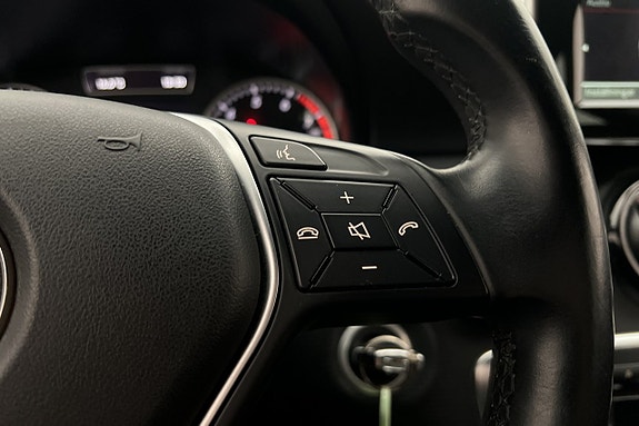 Mercedes-Benz A180 13 of 19