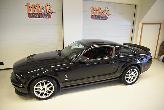 Ford Mustang 13 of 30