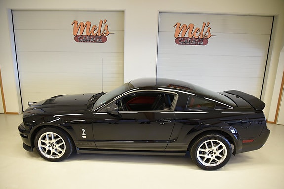 Ford Mustang 12 of 30