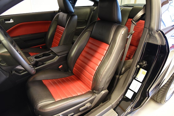 Ford Mustang 22 of 30