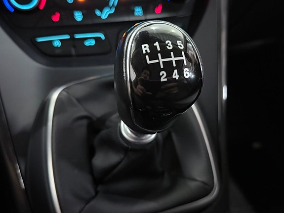 Ford C-Max 22 of 26