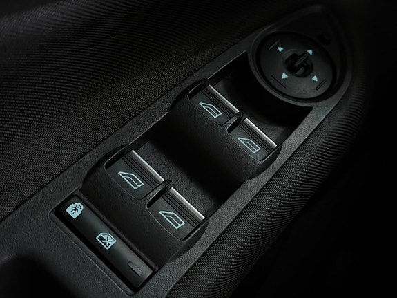 Ford C-Max 23 of 26