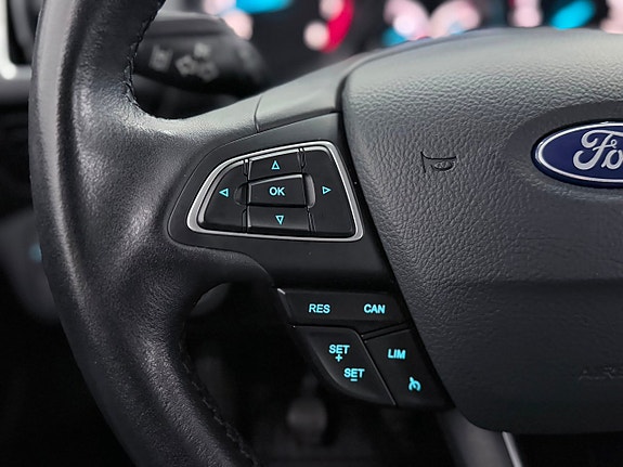 Ford C-Max 16 of 26