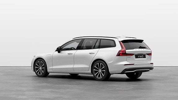 Volvo V60 7 of 8