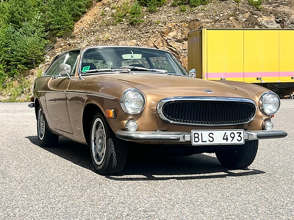 Volvo P1800 ES 2 of 6