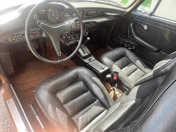 Volvo P1800 ES 4 of 6