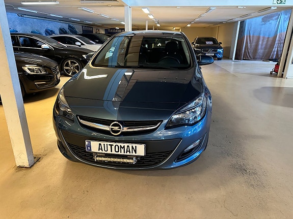 Opel Astra 2 of 5