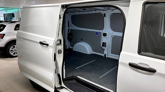 Volkswagen Transporter 11 of 12
