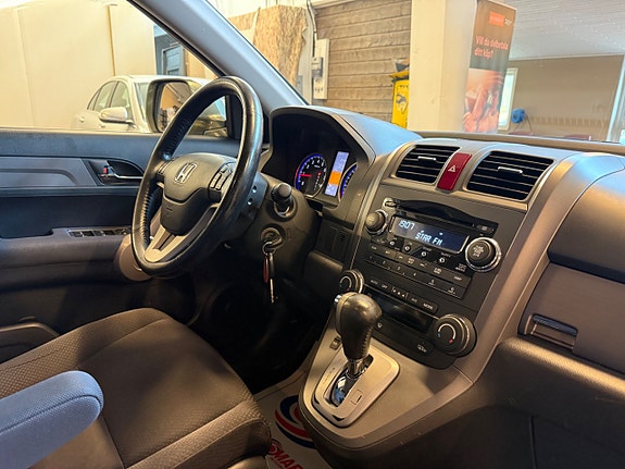Honda CR-V 9 of 14