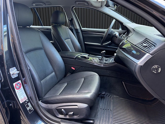 BMW 520d 12 of 18