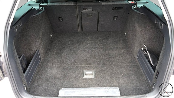 Volkswagen Passat 26 of 26
