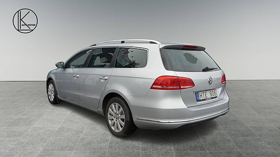 Volkswagen Passat 22 of 26