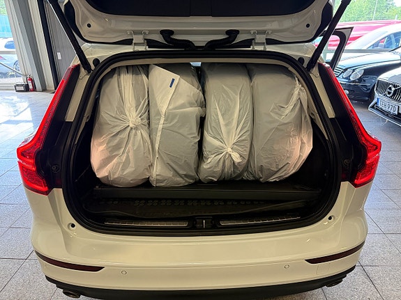 Volvo V60 8 of 17