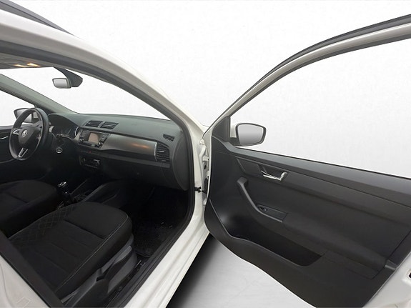 Skoda Fabia 22 of 29