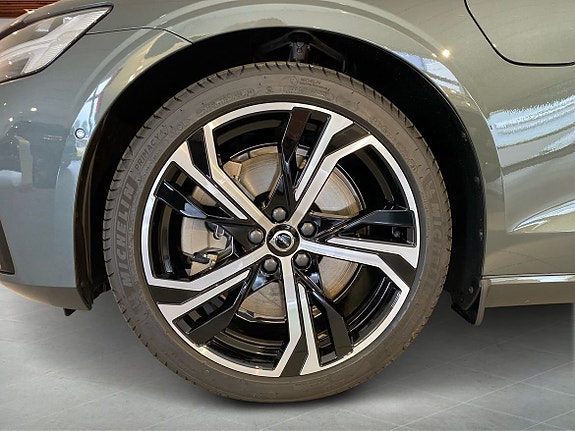 Volvo V60 9 of 14
