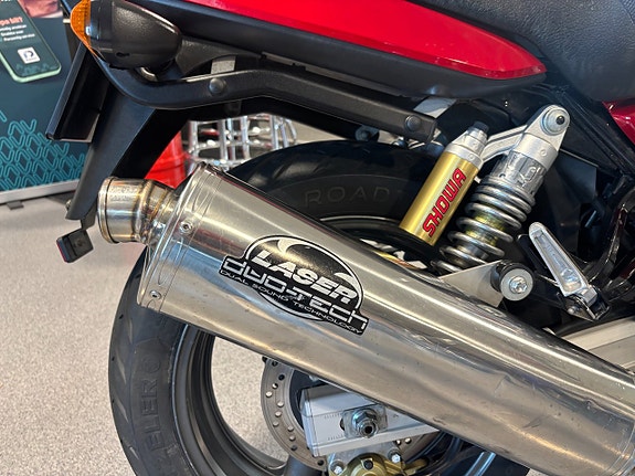 Suzuki gsx 1200 3 of 5
