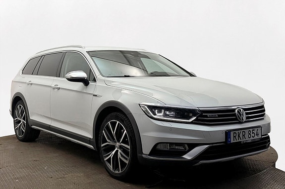 Volkswagen Passat Alltrack 4 of 5