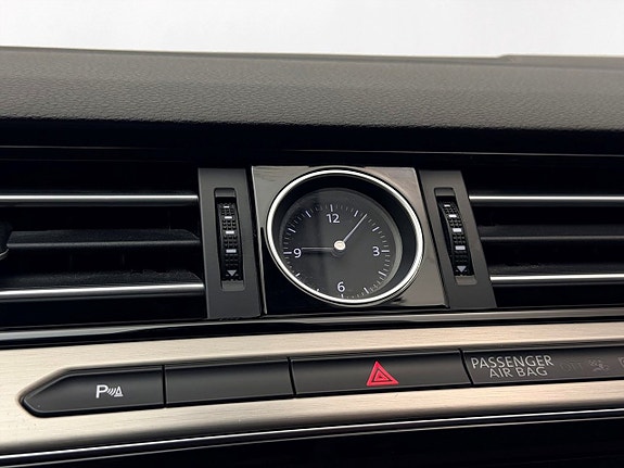 Volkswagen Passat Alltrack 21 of 30