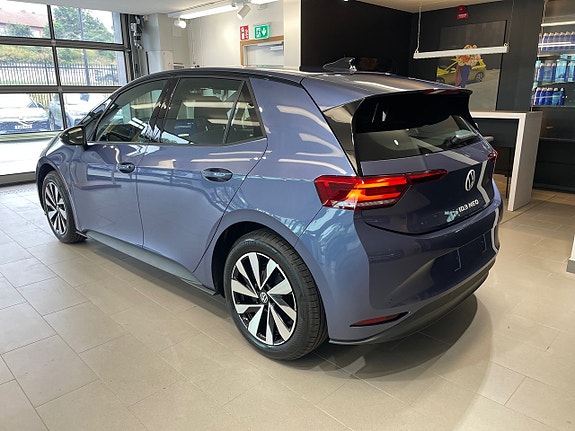 Volkswagen ID.3 Neo 6 of 13