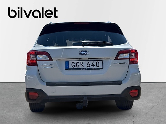 Subaru Outback 6 of 15