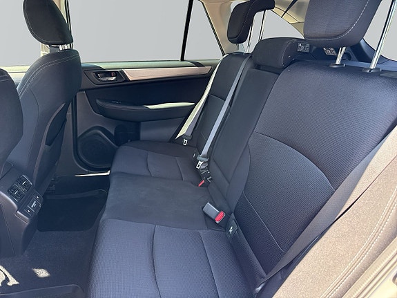 Subaru Outback 14 of 15
