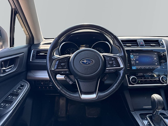 Subaru Outback 7 of 15