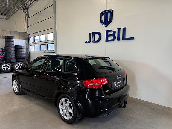 Audi A3 3 of 5
