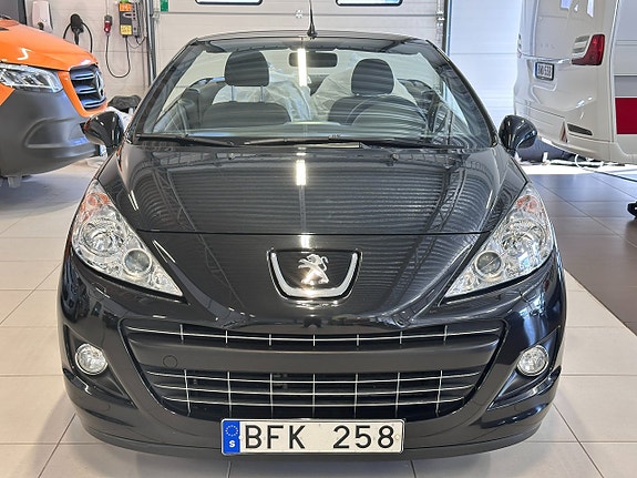 Peugeot 207 CC 4 of 5