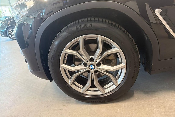 BMW X3 23 of 24