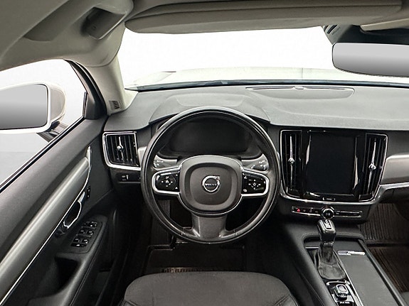 Volvo V90 11 of 30