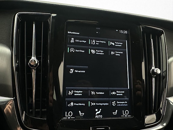 Volvo V90 23 of 30