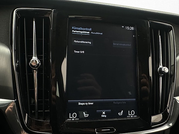 Volvo V90 22 of 30