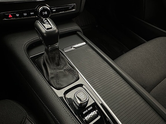 Volvo V90 27 of 30