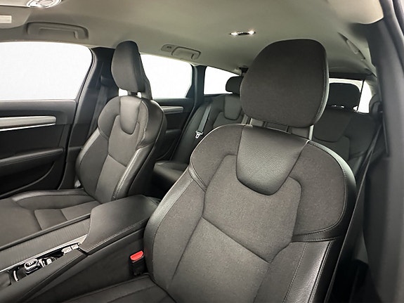 Volvo V90 10 of 30