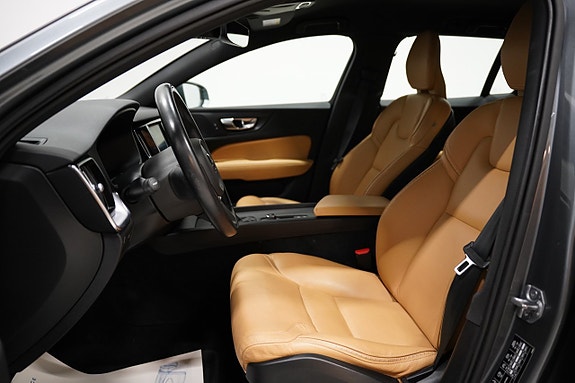 Volvo V60 Cross Country 7 of 21