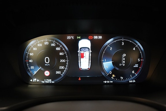 Volvo V60 Cross Country 11 of 21
