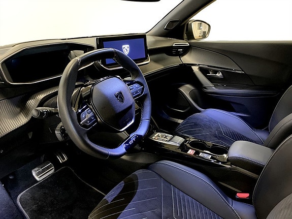 Peugeot 2008 4 of 5