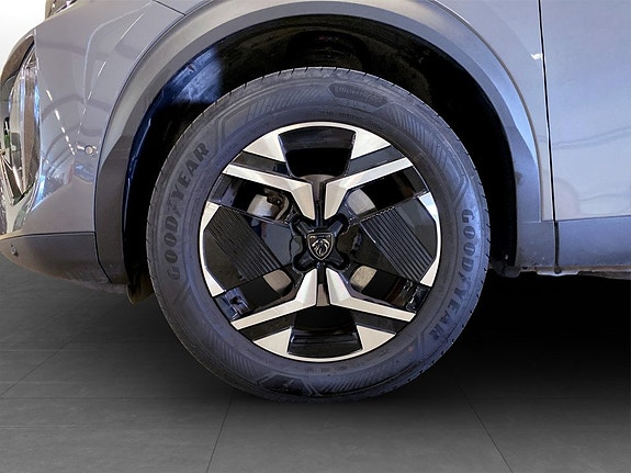 Peugeot 2008 14 of 15
