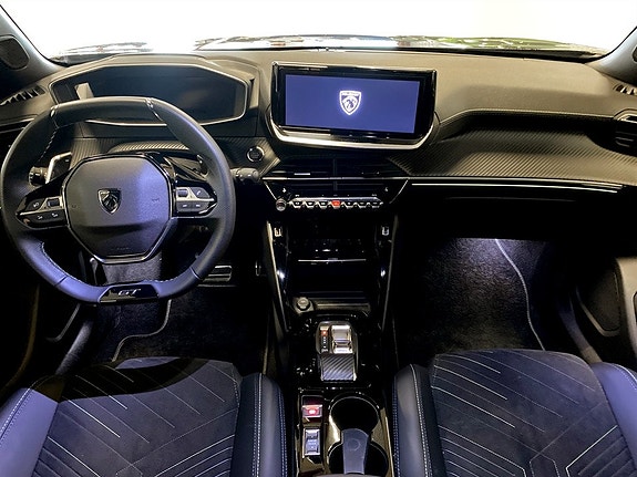 Peugeot 2008 6 of 15
